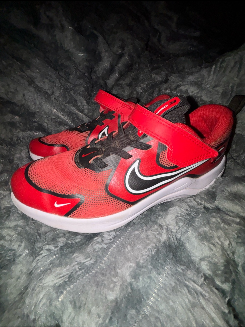 Nike Kids Red and Black Hook-and-Loop Velcro Sneakers